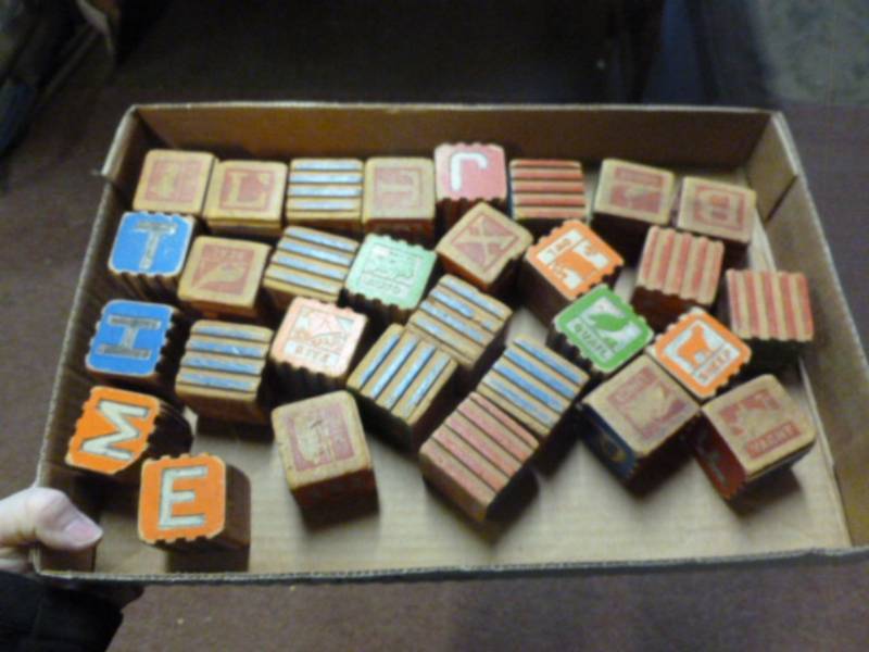 lot 179 image: Vintage Wooden Blocks
