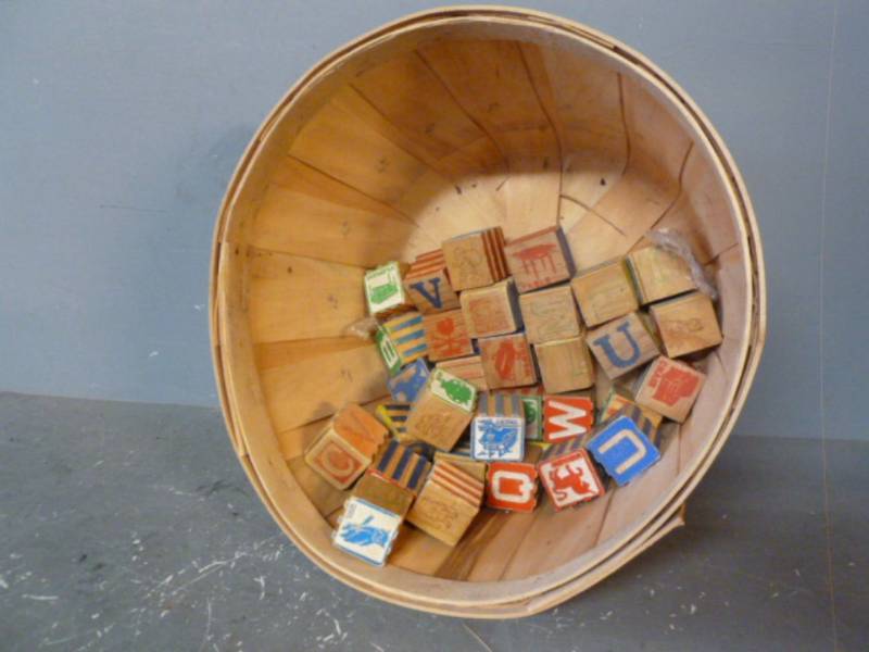lot 180 image: Vintage Wooden Blocks