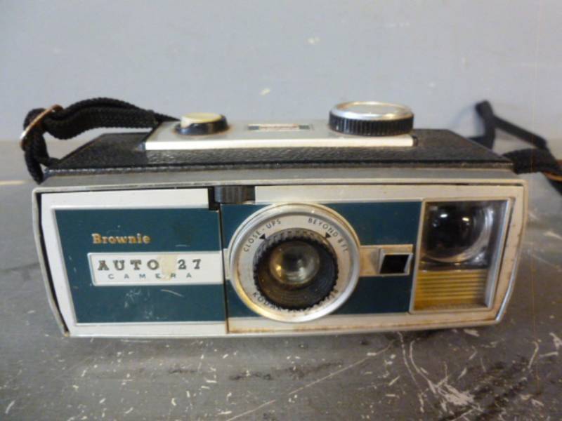 lot 189 image: Vintage Camera