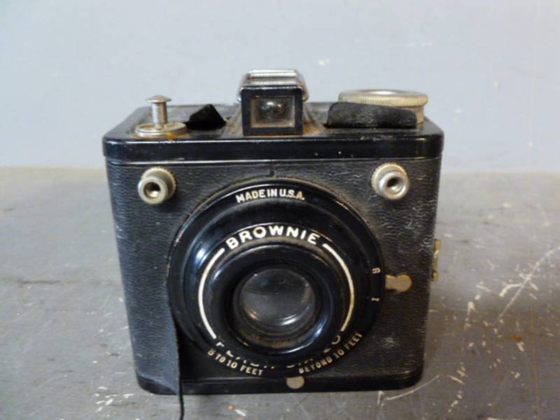 lot 190 image: Vintage Camera