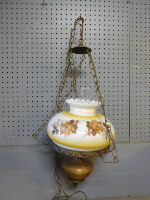 lot 200 image: Vintage Hanging Light