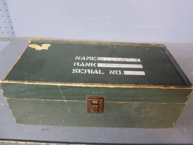 lot 202 image: Vintage Wooden Box