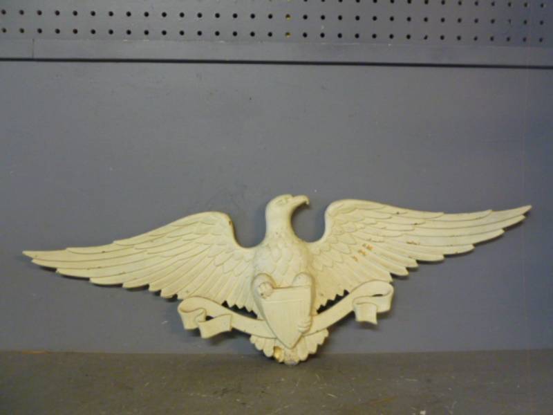 lot 205 image: Vintage Eagle Decoration