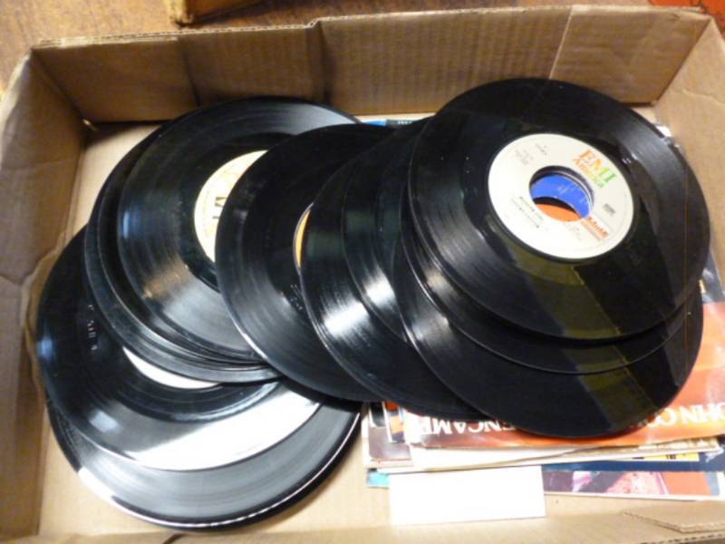 lot 231 image: Collectible 45s Records