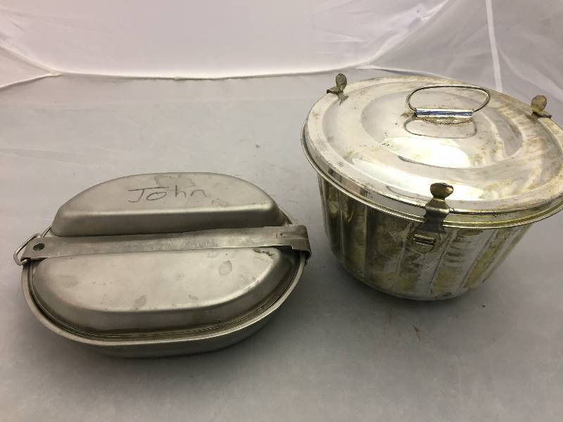 lot 418 image: Vintage Aluminum U.S. Mess Kit & Covered Jello Mold