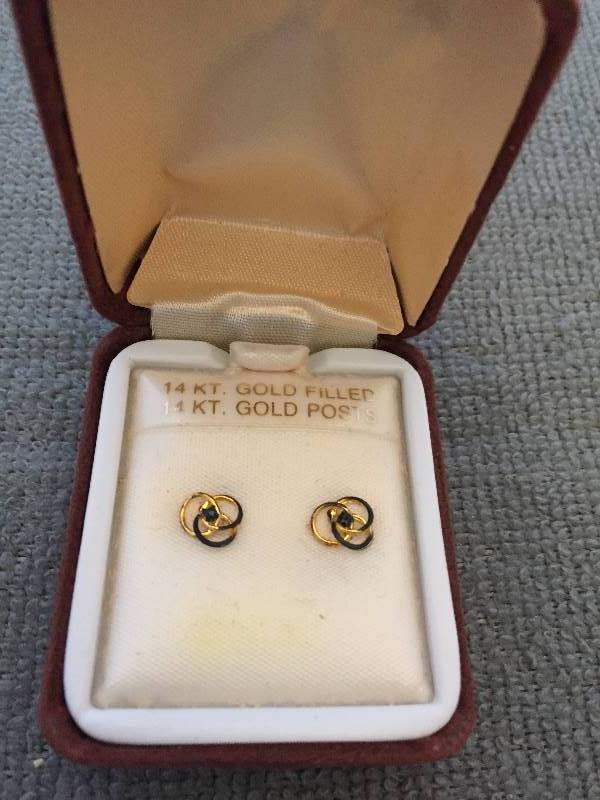 lot 444 image: Pierced Earrings 14 KT Gold Filled 14KT Gold Posts