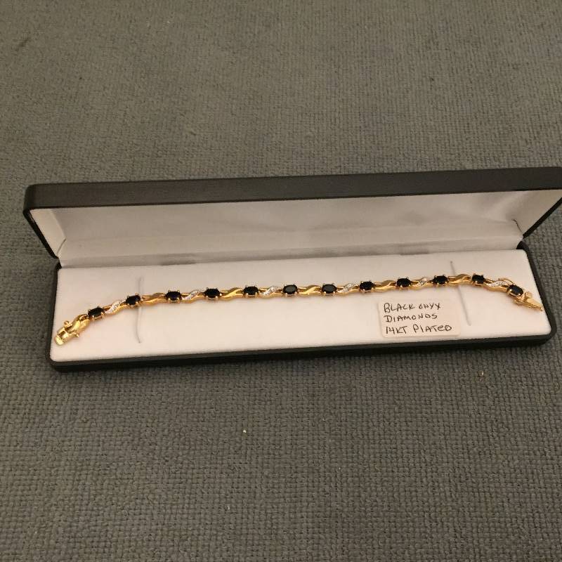 lot 538 image: Bracelet Black Onyx Diamonds 14KT Plated