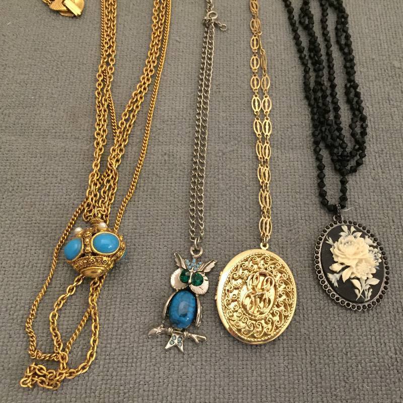 lot 539 image: Vintage Necklaces - Owl, Cameo, More