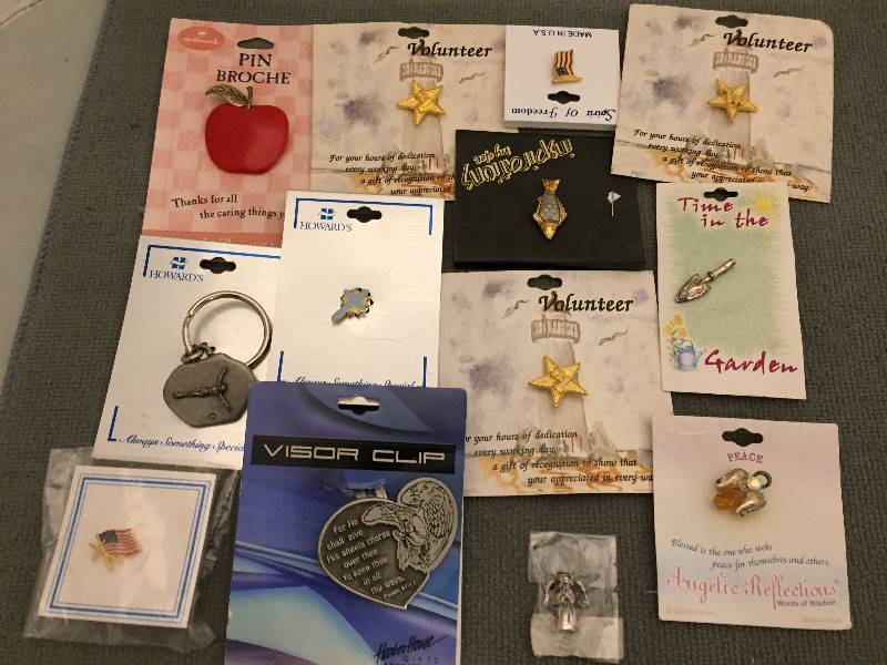 lot 545 image: Tacs, Keychains, pins