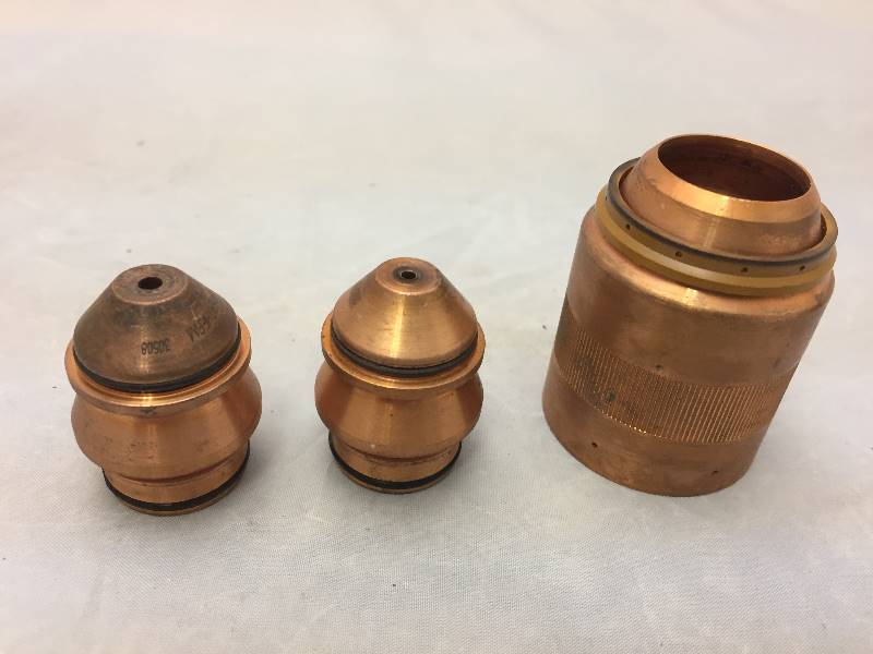 lot 483 image: Qty 1 Hypotherm #220608 Cap (used) & Qty 2 #220607 Nozzle