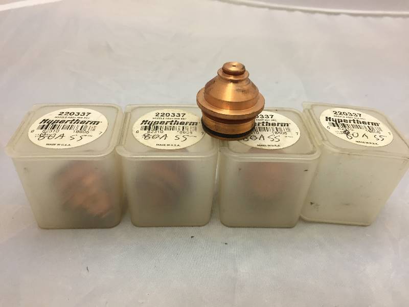 lot 490 image: Qty 4 #220337 Nozzle