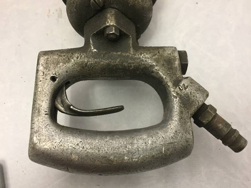 lot 513 image: Ingersoll Rand Heavy Duty Pneumatic Grinder