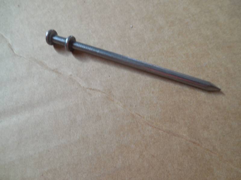 lot 194 image: (1) 5O LB BOX OF 3 16D DUPLEX NAILS