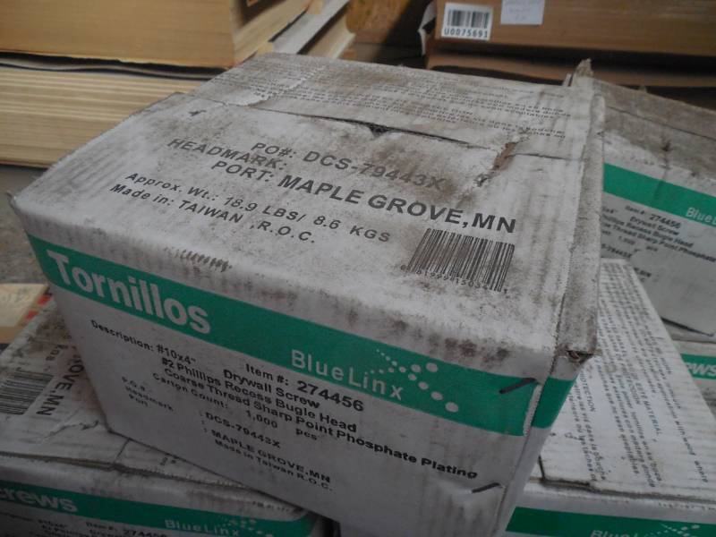 lot 184 image: 1 BOX OF 1,000 10 X 5 DRYWALL SCREWS