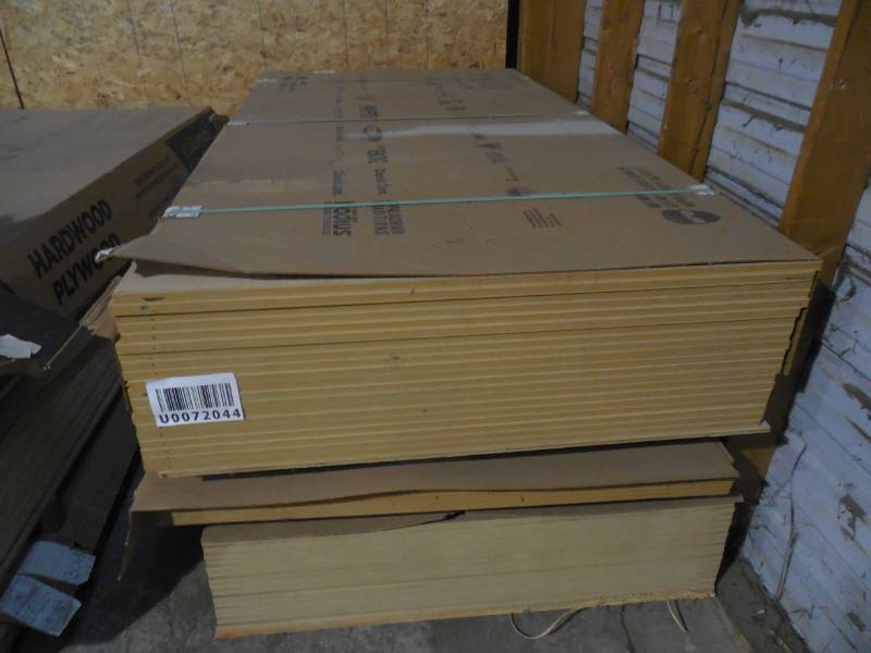 lot 139 image: (5) 4 x 8 x  Natural Maple A2 MDF Cabinet Plywood