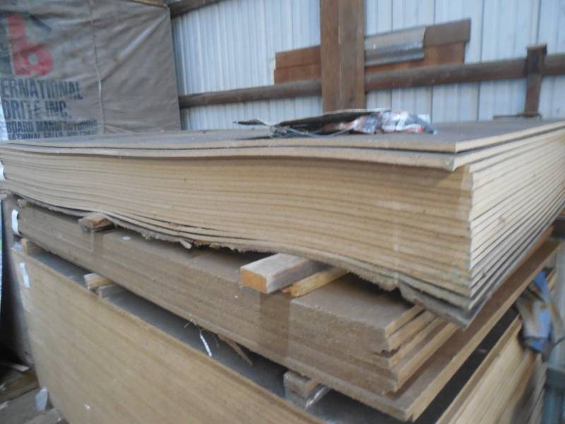 lot 228 image: (20) 4 X 8 X 12 BULDRITE SHEETING