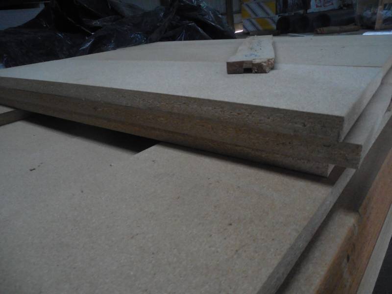 lot 236 image: (9) 42 PARTICLE BOARD STAIR TREAD