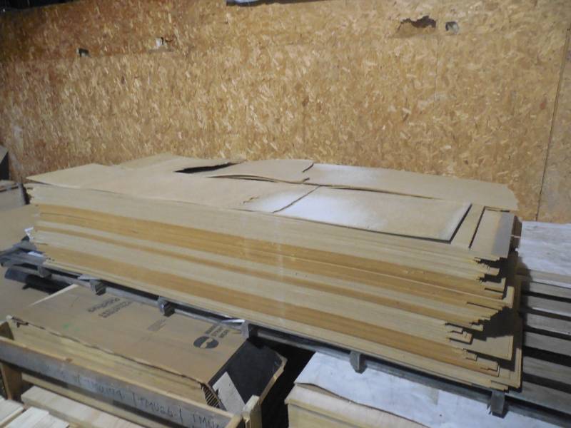 lot 169 image: (20) 18 X 96 X 14 HARDBOARD SHEETING PANELS - 1 SIDE IS SMOOTH AND 1 SIDE IS ROUGH.