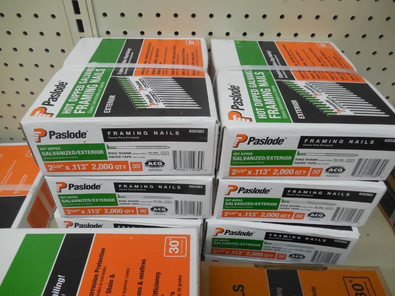 lot 387 image: NEW BOX OF 2,000 PASLODE 2 38 FRAMING NAILS #650383