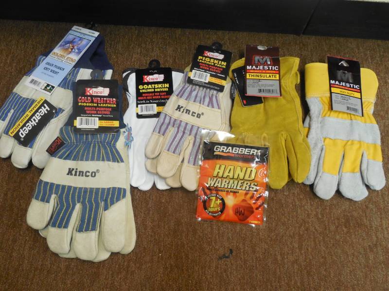lot 342 image: (6) PAIRS OF GLOVES & HAND WARMER - LARGE
