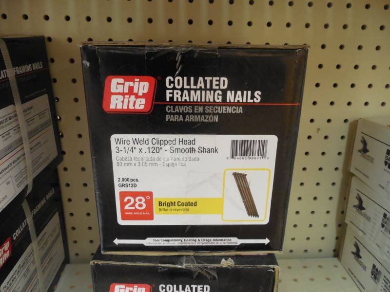 lot 372 image: GRIP RITE 3 14 FRAMING NAIL- BRIGHT COATED  BOX OF 2,000