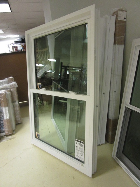 DOUBLE HUNG WINDOW