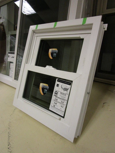 DOUBLE HUNG WINDOW