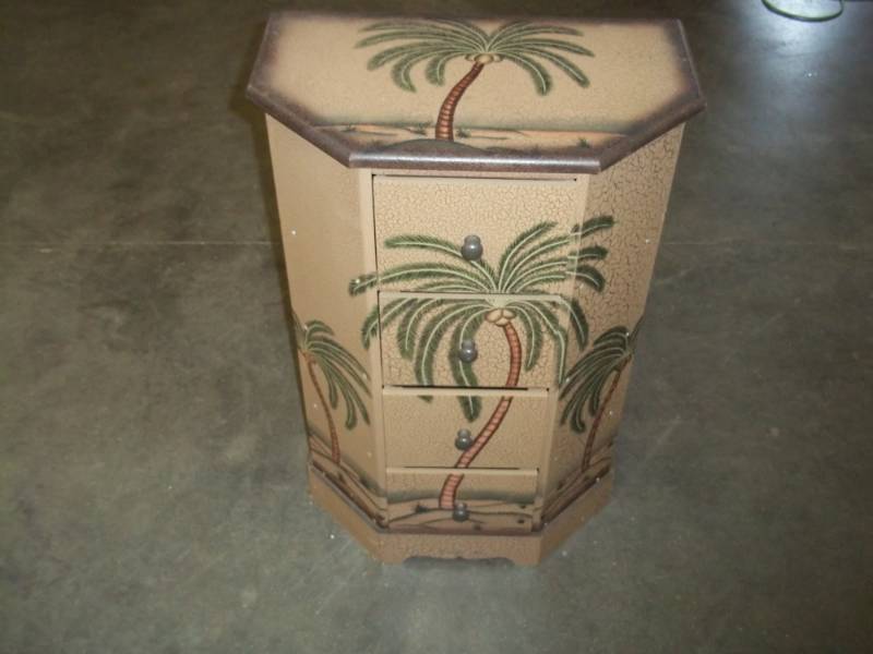 lot 32 image: Hawaiian Dresser
