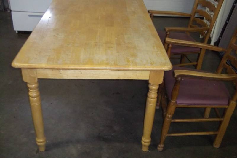 lot 43 image: Wood Table with 2 Chairs