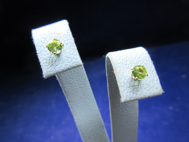 14K GOLD PERIDOT EARRINGS