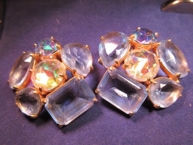 VINTAGE SHIAPARELLI HUGE CLIP EARRINGS