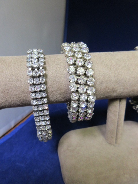 8 VINTAGE RHINESTONE BRACELETS RARE