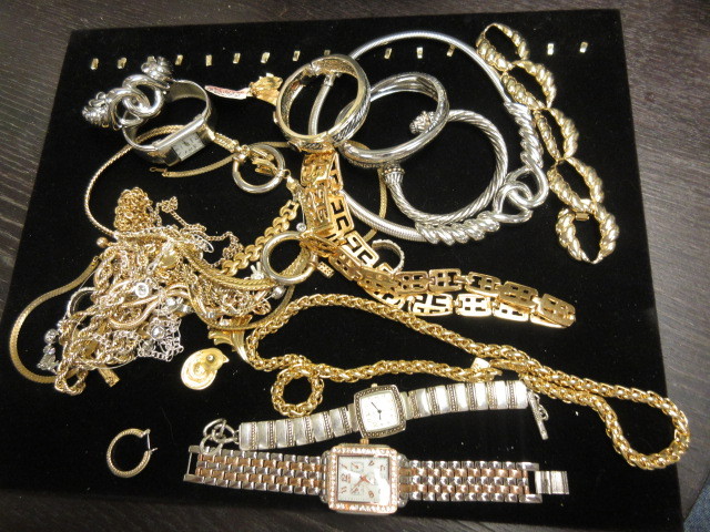 DESIGNER STYLE JEWELRY