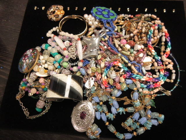 FUN & COLORFUL COSTUME PARTY JEWELRY