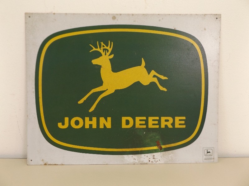 lot 21 image: Vintage Tin Litho Metal John Deere Sign