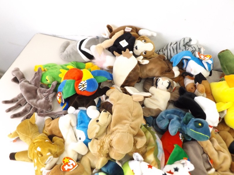 lot 50 image: HUGE Lot of NWT Early Beanie Babies