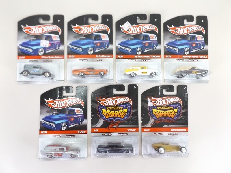lot 43 image: 7 NEW Real Rider Higher End Hot Wheels