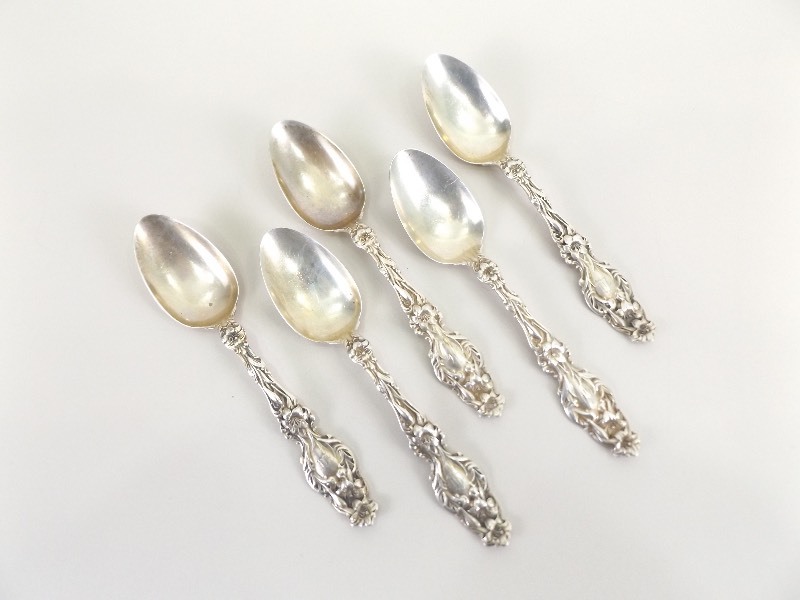 lot 70 image: Lot of 5 Antique .925 Sterling Silver Spoons