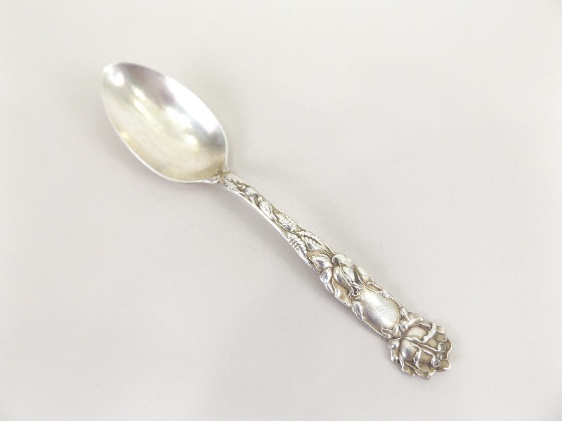 lot 73 image: Antique .925 Sterling Silver Spoon