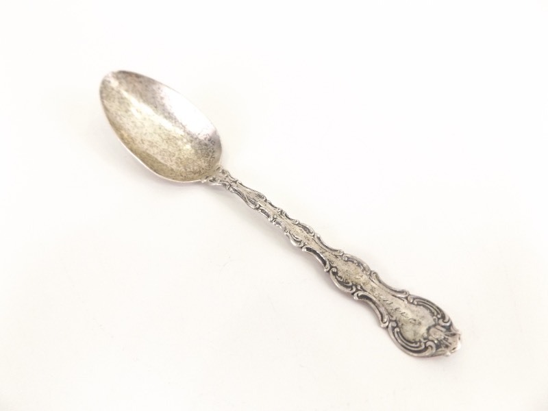lot 74 image: Antique .925 Sterling Silver Spoon