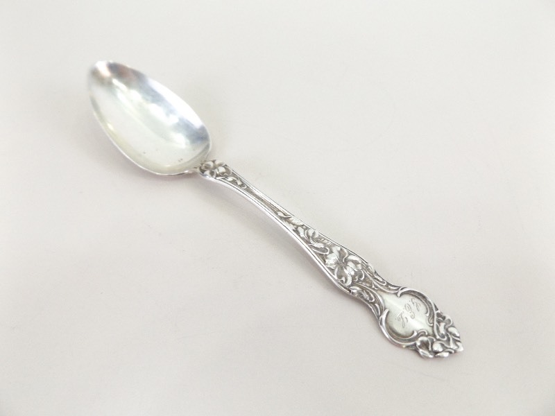 lot 75 image: Antique .925 Sterling Silver Spoon