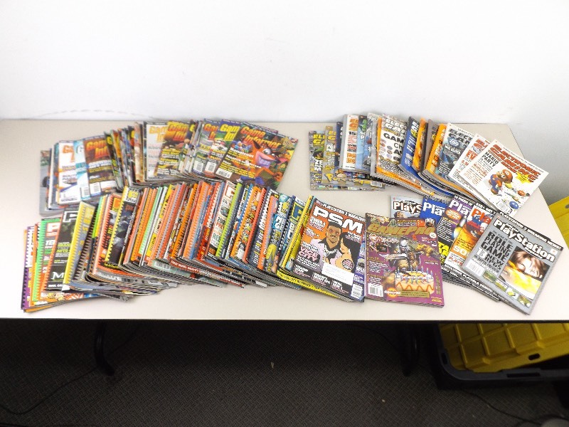lot 116 image: Large Lot of Vintage Gaming Magazines
