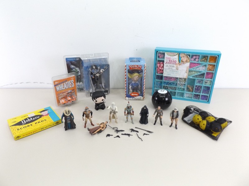 lot 40 image: Lot of Misc. New etc. Toys