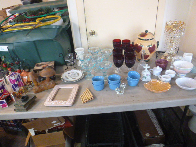 lot 45 image: Kitchen Items