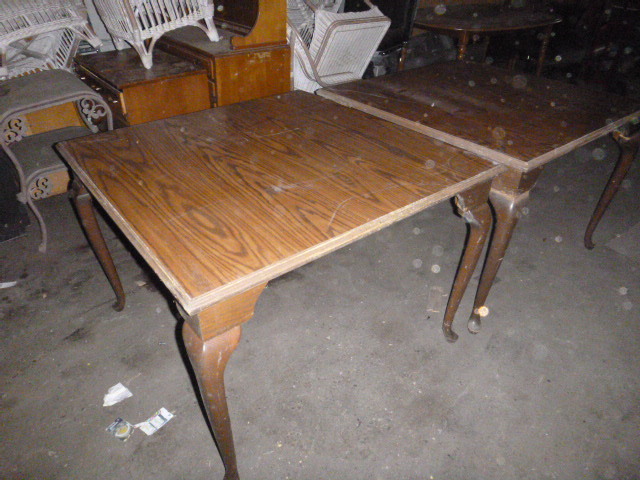 lot 58 image: 2 Wooden Tables