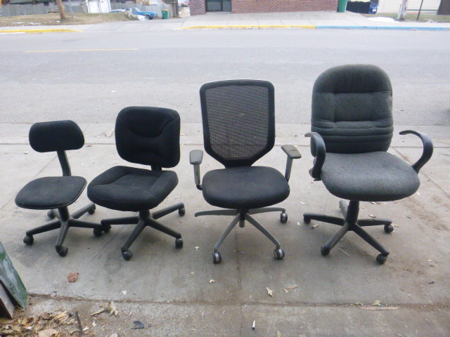 lot 62 image: 4 Office Chairs