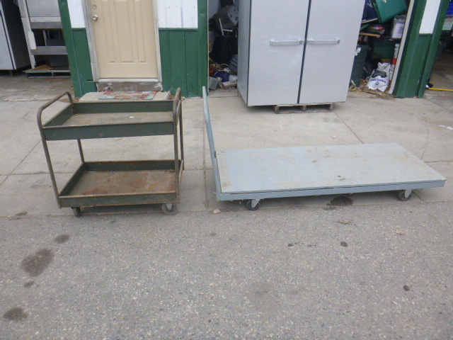 lot 65 image: 2 Carts