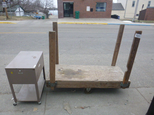 lot 67 image: 2 Carts
