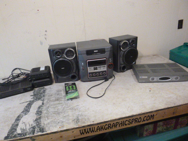 lot 78 image: Electronics