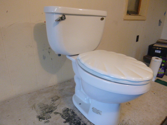 lot 92 image: NEW Eljer Toilet